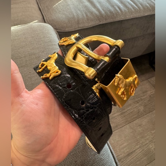 Streets Ahead Black and Gold Horse Belt - Picture 14 of 16